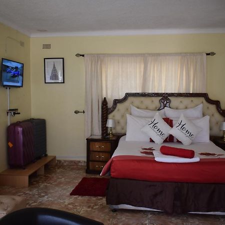 The Crown Inn Guest House Northwood Экстерьер фото