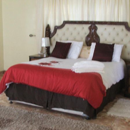 The Crown Inn Guest House Northwood Экстерьер фото