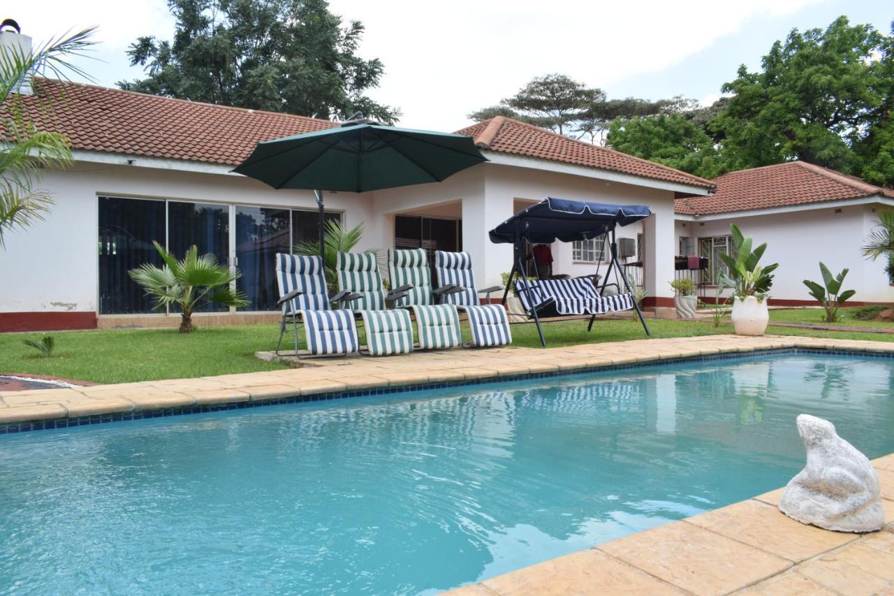 The Crown Inn Guest House Northwood Экстерьер фото
