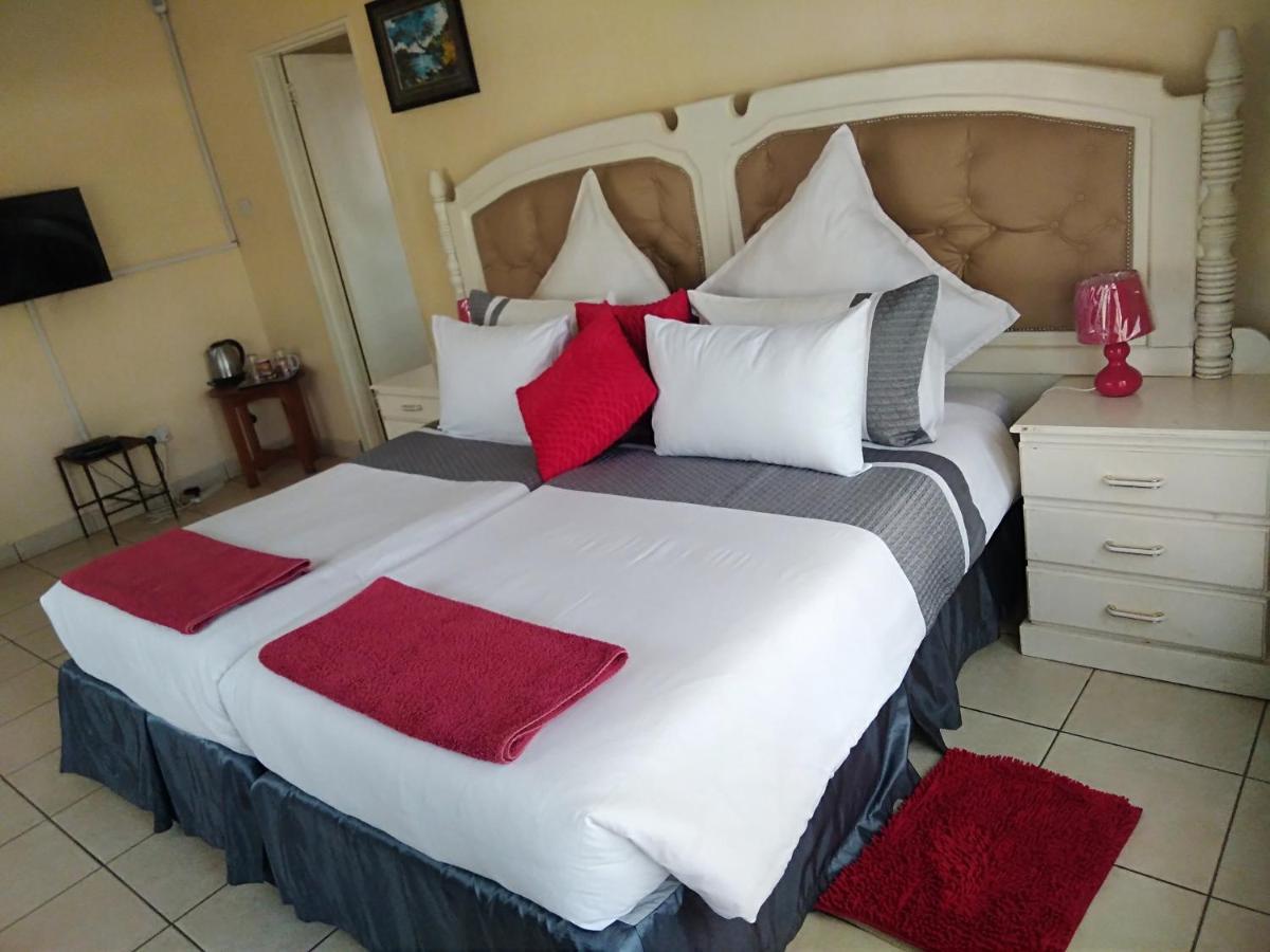 The Crown Inn Guest House Northwood Экстерьер фото